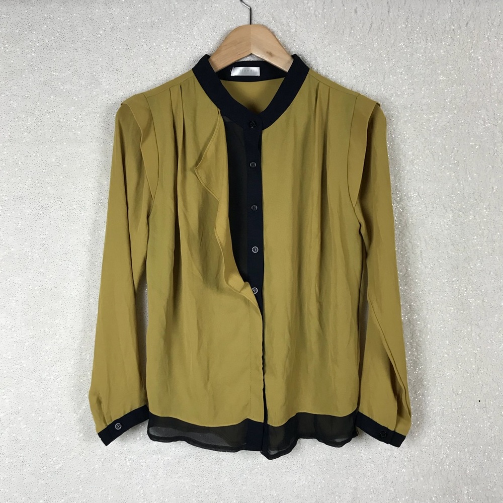 YESSTYLE Korean Tiara Button Down Top